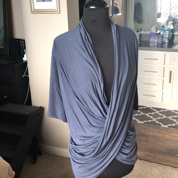 Olivia Moon Top - Picture 2 of 6